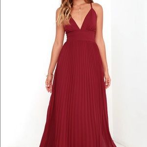 Red floor-length v-neck Maxi Dress